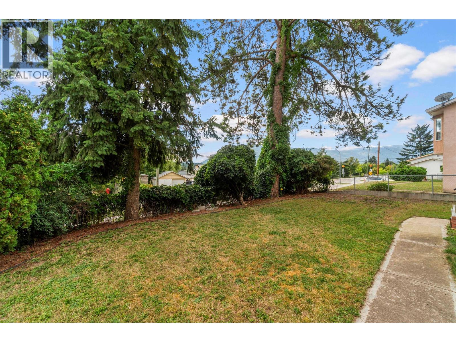 124 Salmon Arm Drive, Enderby, British Columbia  V0E 1V1 - Photo 3 - 10359498