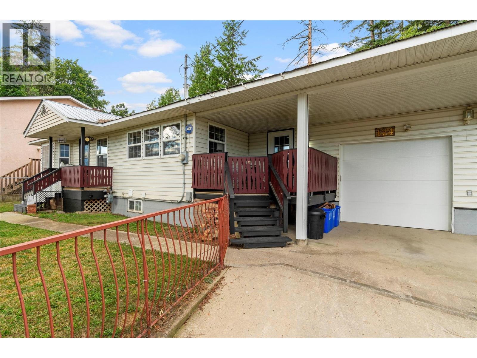 124 Salmon Arm Drive, Enderby, British Columbia  V0E 1V1 - Photo 6 - 10359498