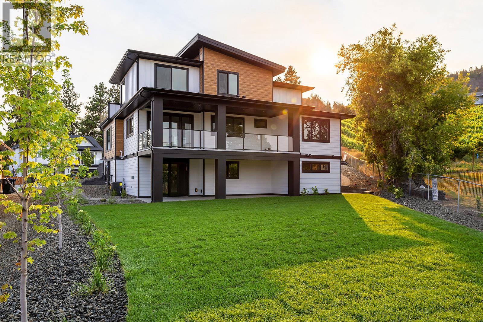 1054 Oak Barrel Place, West Kelowna, British Columbia  V1Z 0A6 - Photo 3 - 10359430