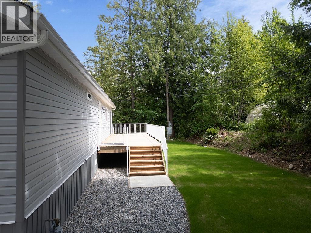 11 1416 North Road, Gibsons, British Columbia  V0N 1V1 - Photo 37 - R3037360