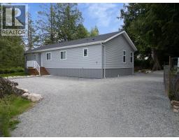 11 1416 NORTH ROAD, Gibsons, British Columbia