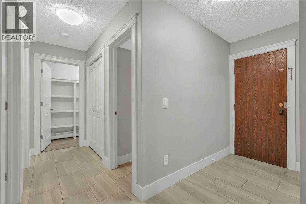 Property at 202, 1919 36 Street SW image 2