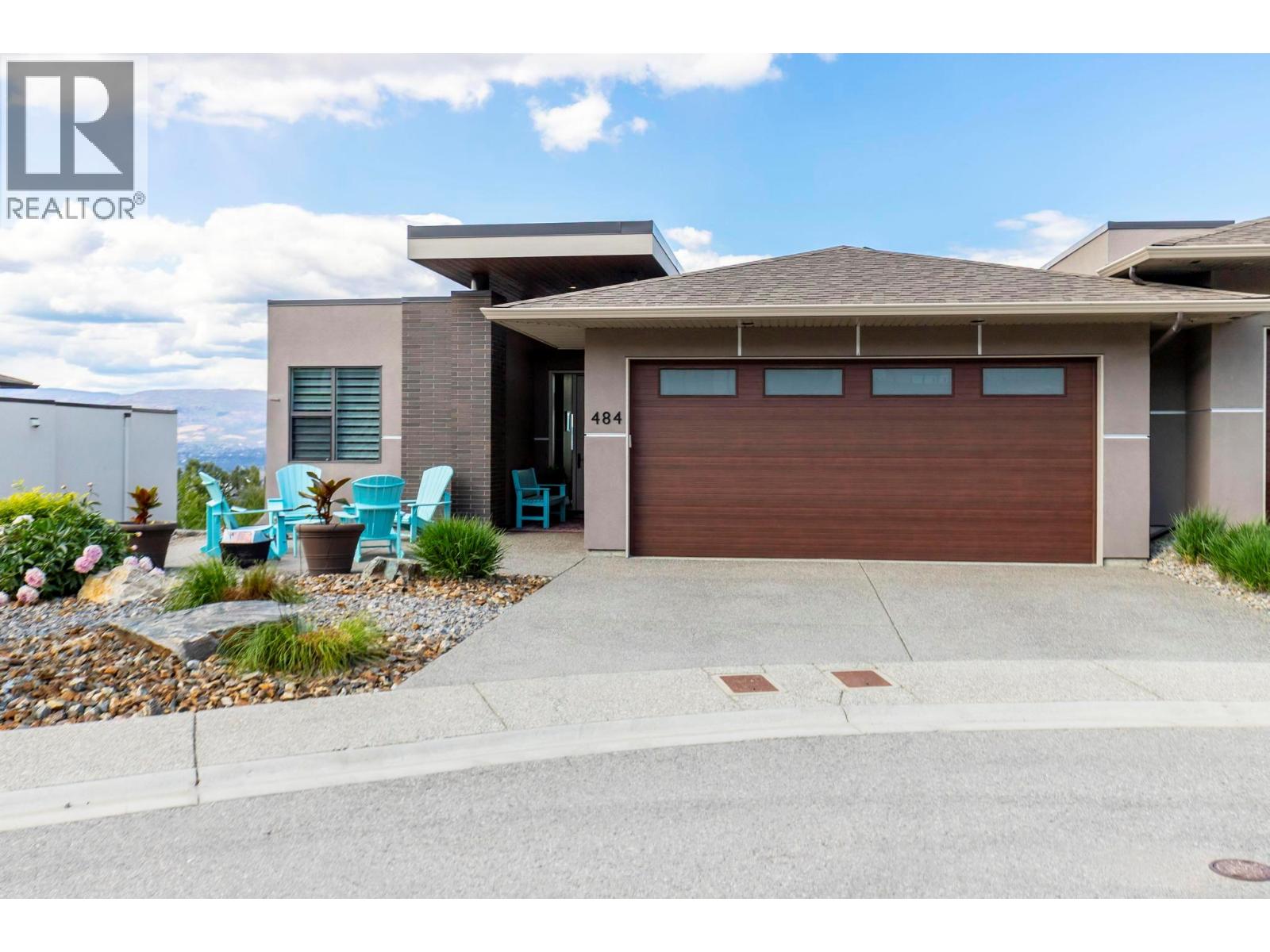 484 Sparrow Hawk Court, Kelowna, British Columbia  V1W 0A6 - Photo 2 - 10359438
