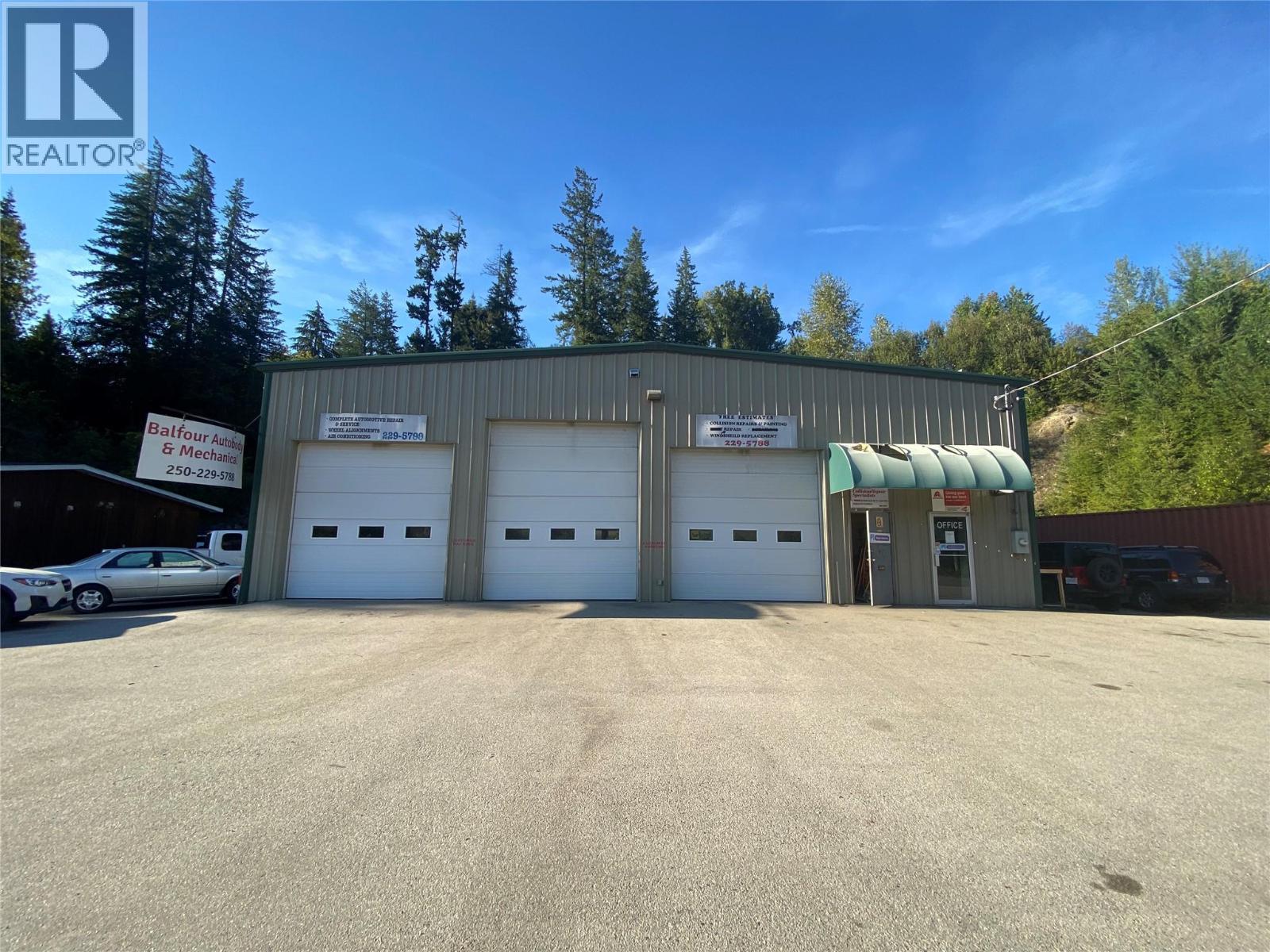7699 3a Highway, Balfour, British Columbia  V0G 1C0 - Photo 1 - 10359517
