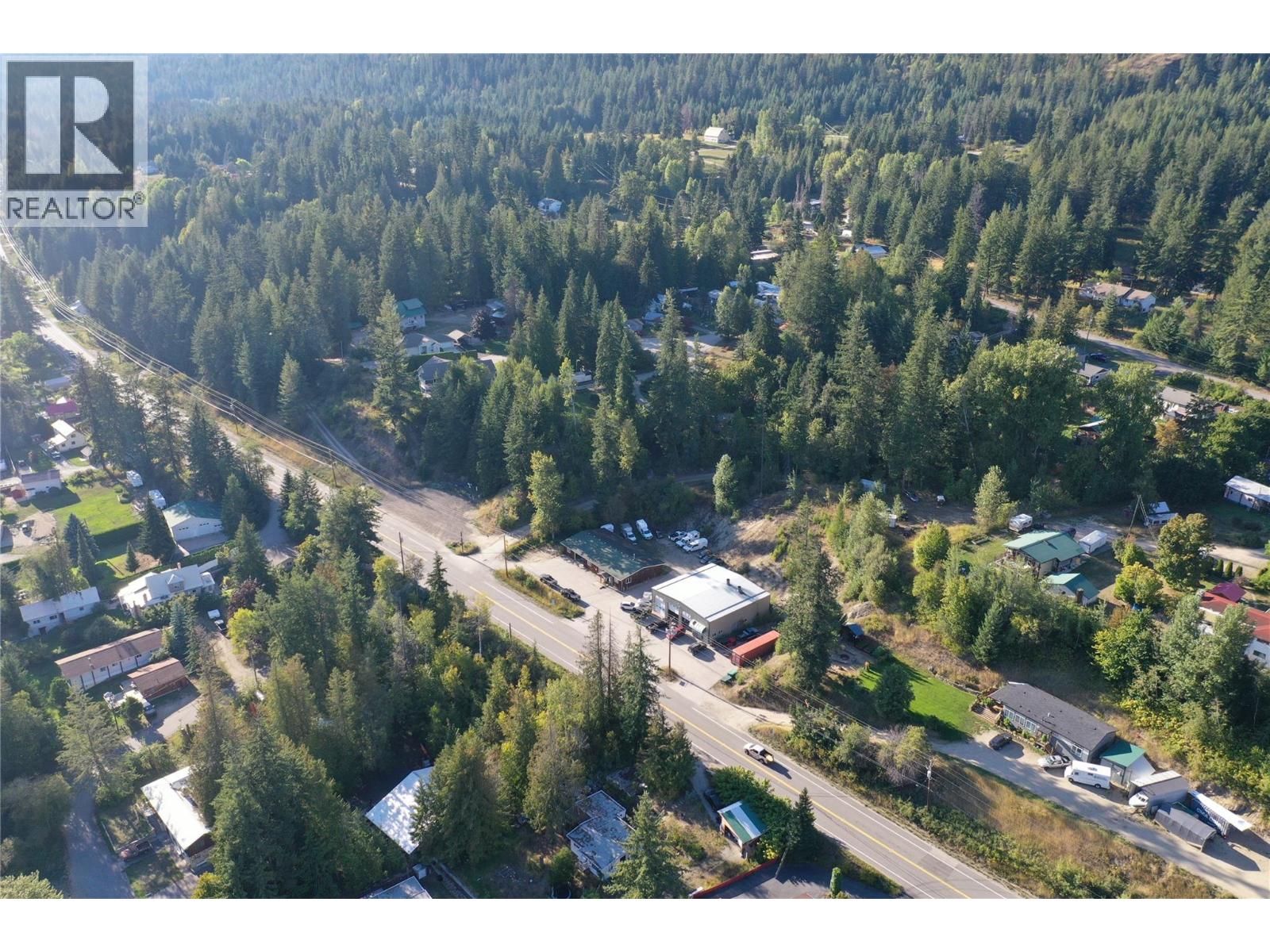 7699 3a Highway, Balfour, British Columbia  V0G 1C0 - Photo 15 - 10359517