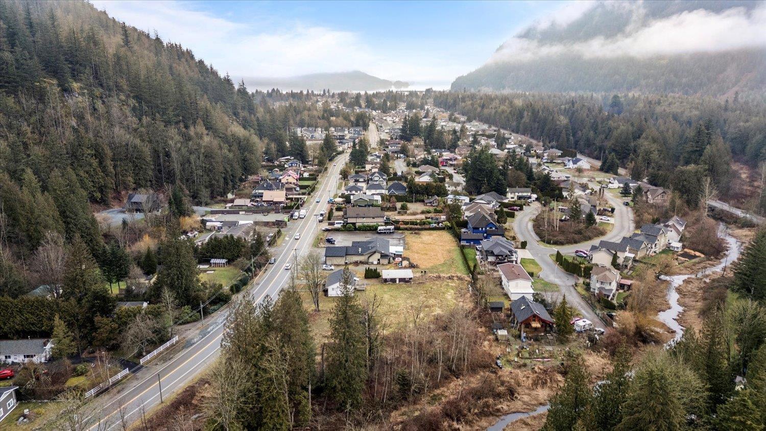 905 Hot Springs Road, Harrison Hot Springs, Harrison Hot Springs, British Columbia  V0M 1A3 - Photo 10 - R3037329