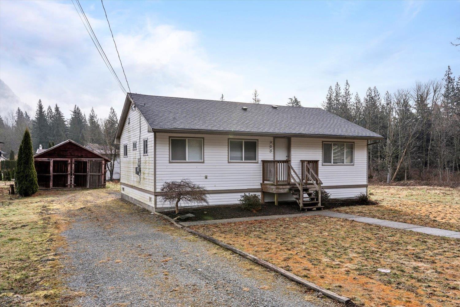 905 Hot Springs Road, Harrison Hot Springs, Harrison Hot Springs, British Columbia  V0M 1A3 - Photo 12 - R3037329