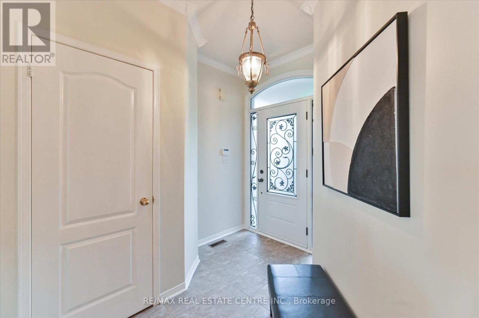Property at 1091 WINDBROOK GROVE image 3