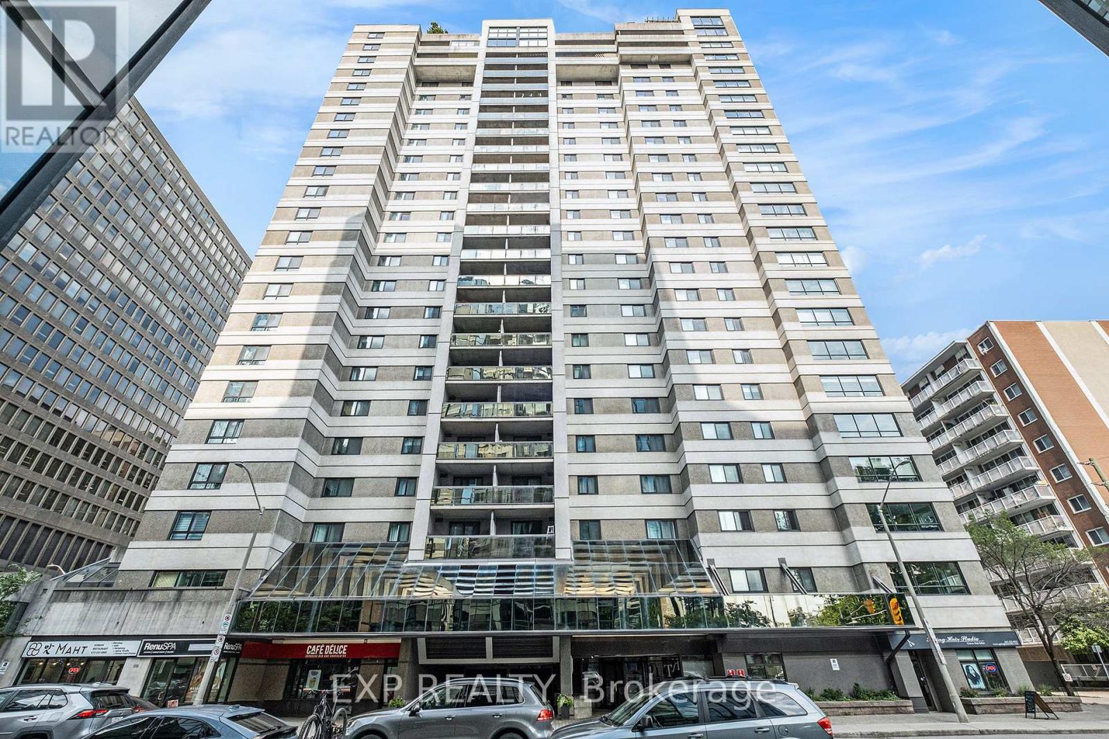 1402 - 199 Kent Street, Ottawa, Ontario  K2P 2K8 - Photo 2 - X12345602