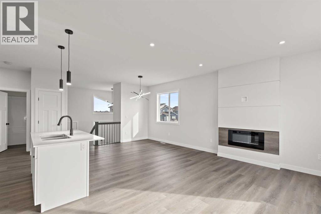 Property at 10210 127 Avenue image 4