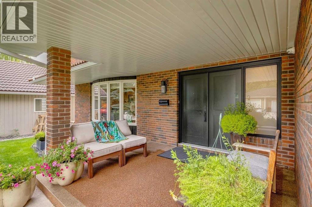 Property at 116 Bay View Drive SW image 3