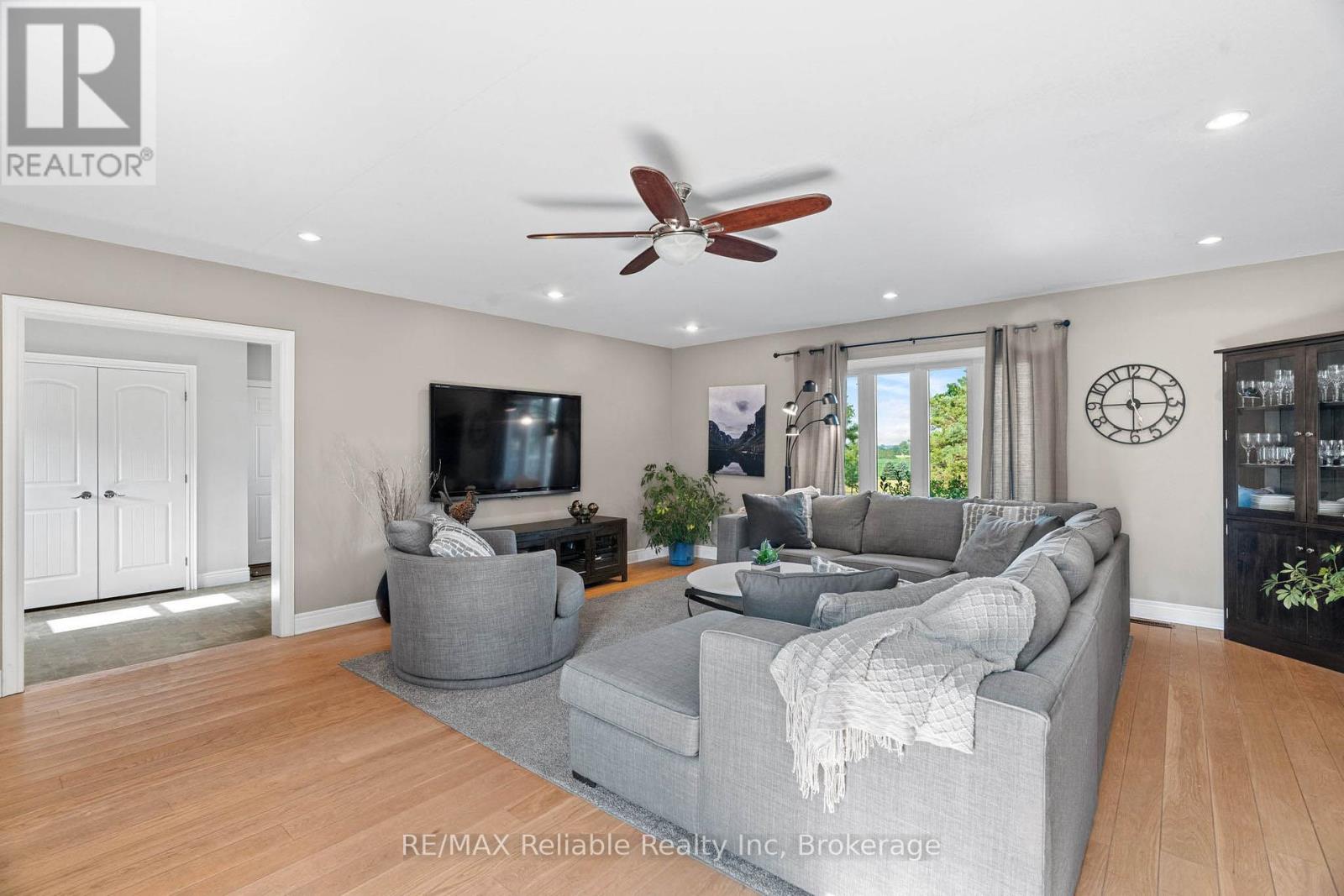 70129 Evergreen Line, South Huron, Ontario  N0M 1S5 - Photo 19 - X12345597