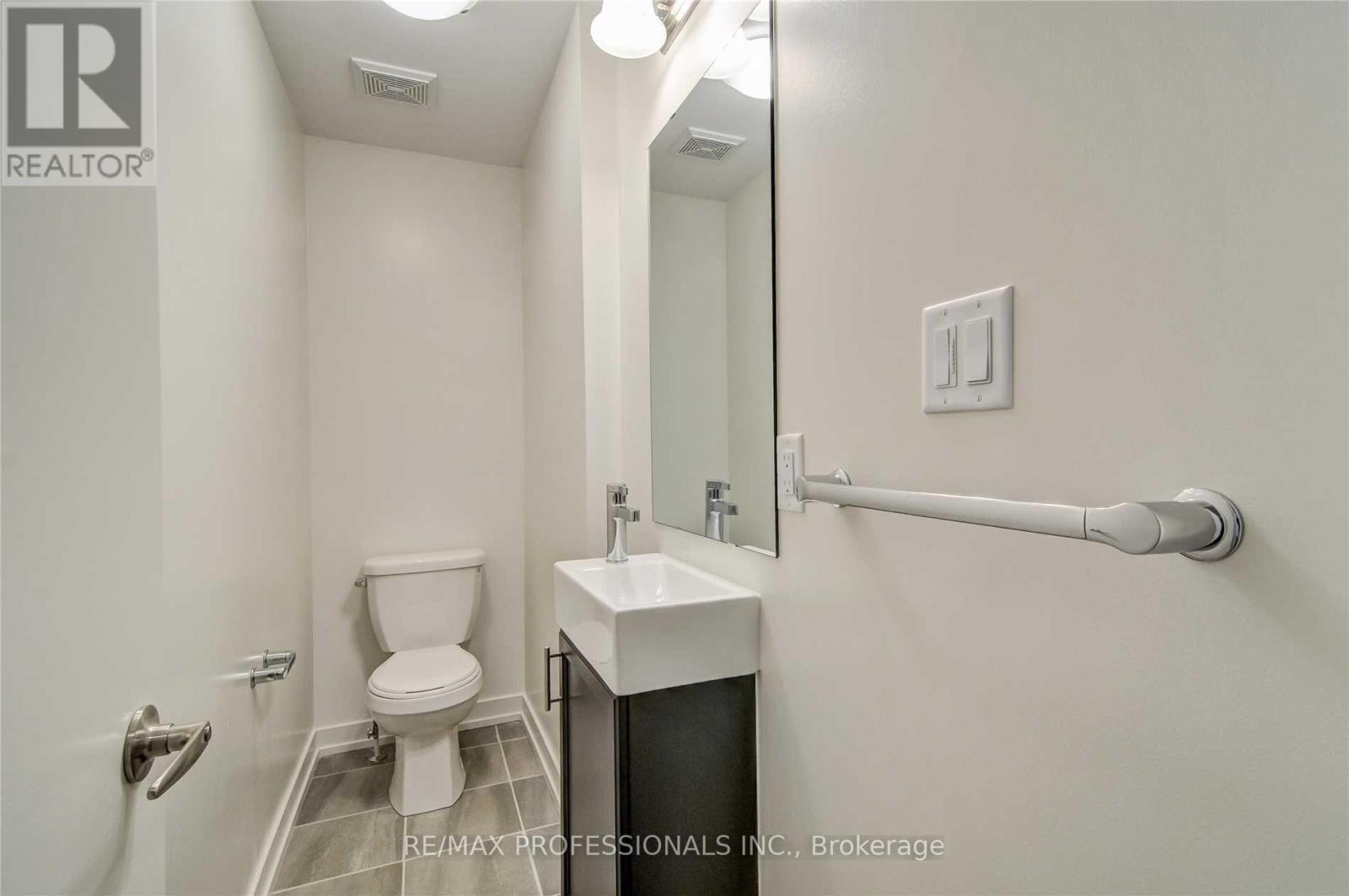 4 - 31 Florence Street, Toronto, Ontario  M6K 0C5 - Photo 8 - C12345508