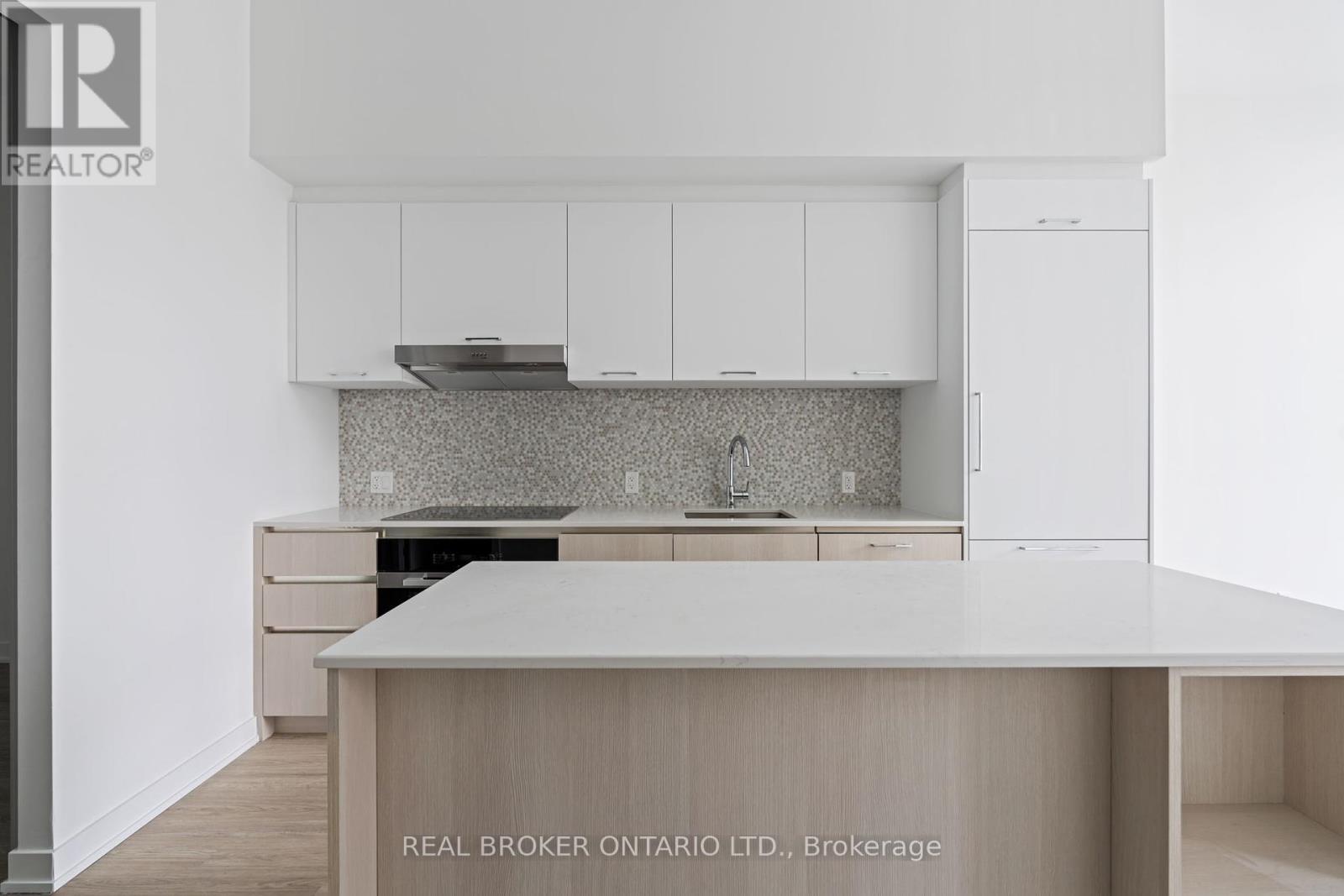 104 - 8188 Yonge Street, Vaughan, Ontario  L4J 0M2 - Photo 14 - N12344312