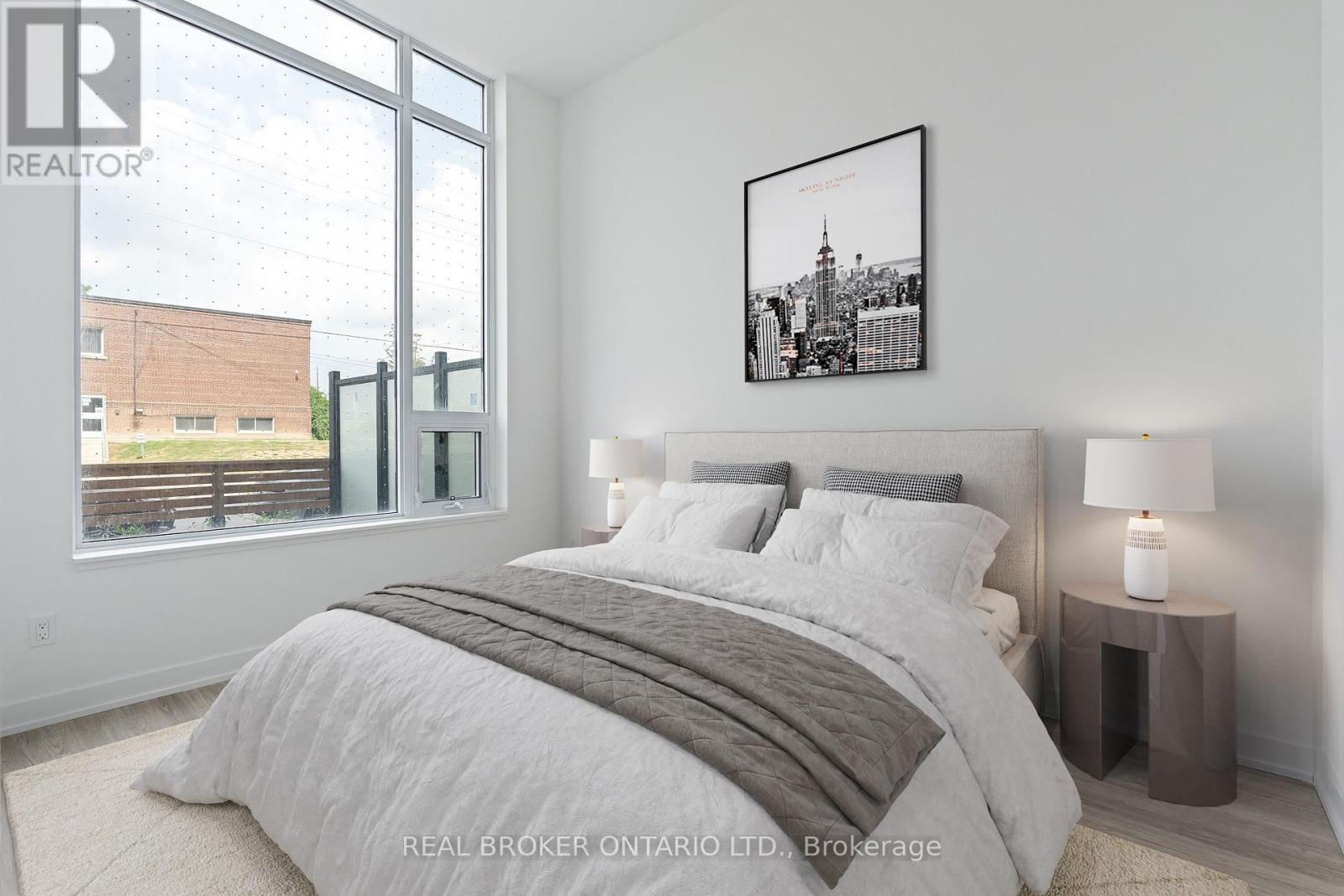 104 - 8188 Yonge Street, Vaughan, Ontario  L4J 0M2 - Photo 2 - N12344312