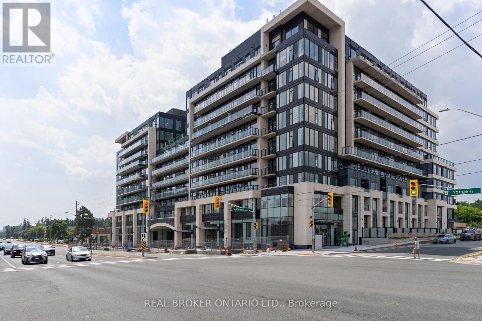 104 - 8188 Yonge Street, Vaughan, Ontario  L4J 0M2 - Photo 5 - N12344312