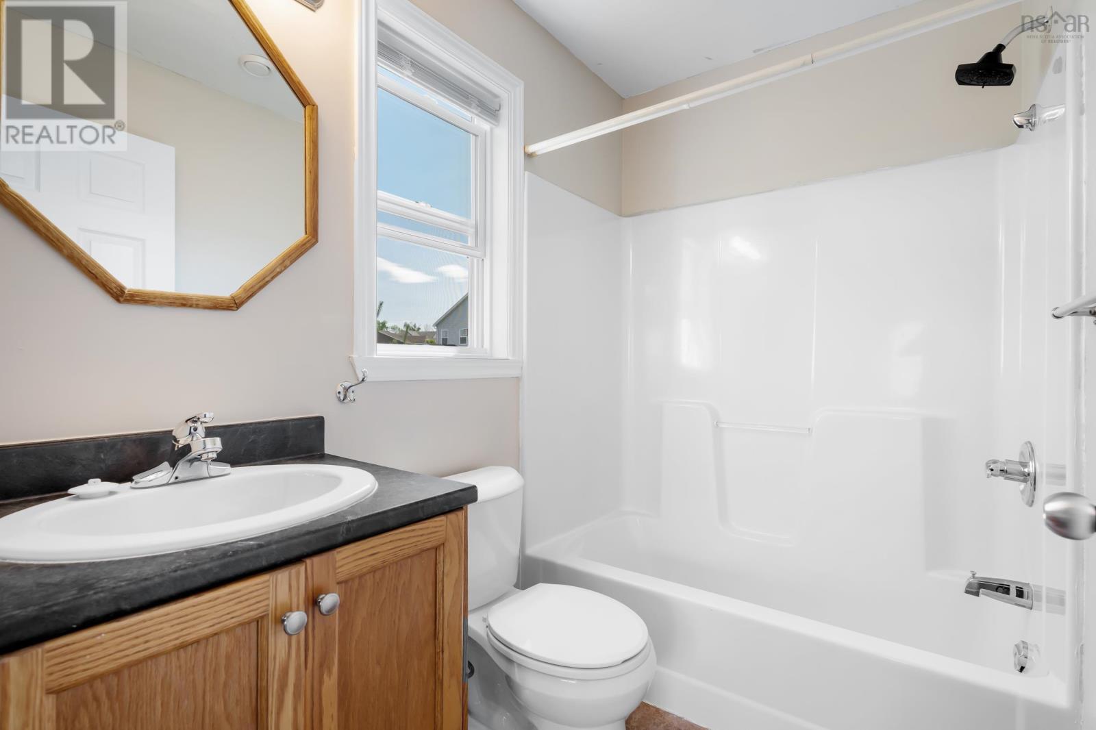 988 Old Sackville Road, Lower Sackville, Nova Scotia  B4C 2J9 - Photo 19 - 202518951