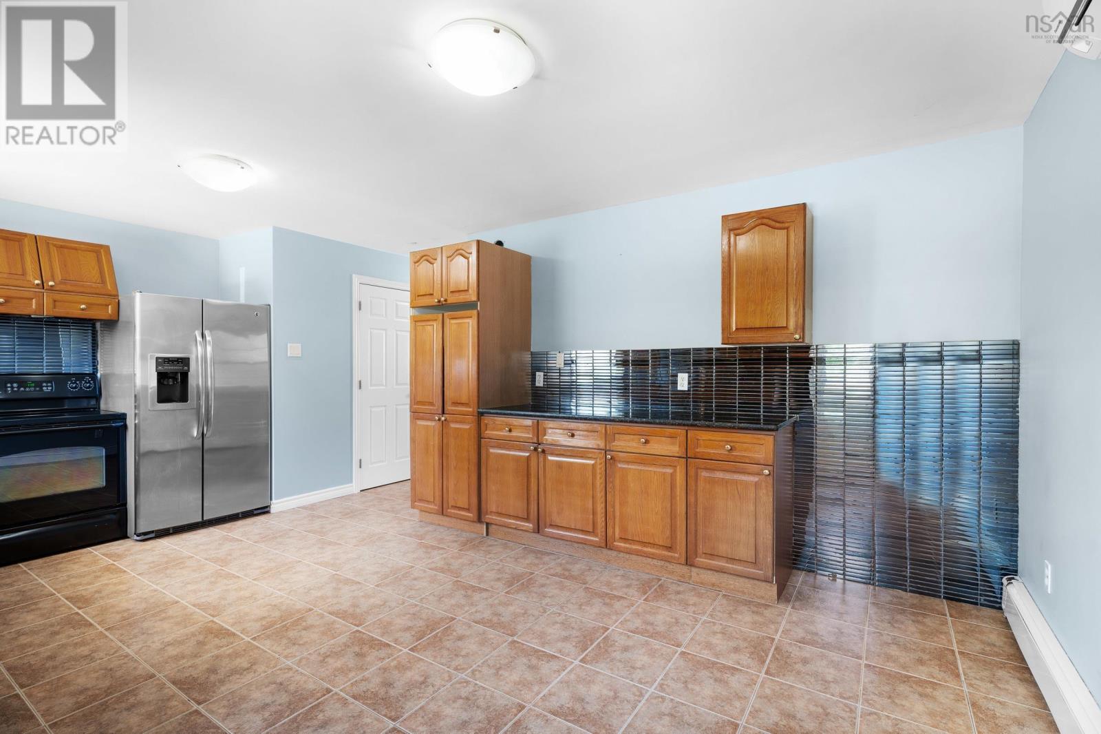 988 Old Sackville Road, Lower Sackville, Nova Scotia  B4C 2J9 - Photo 13 - 202518951