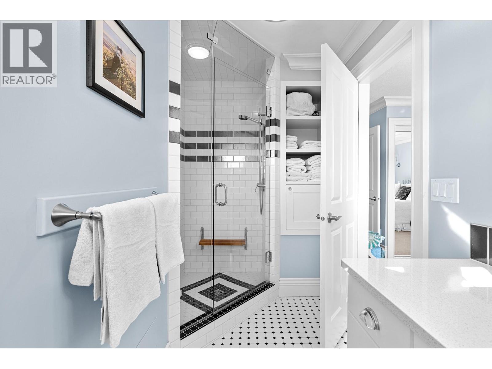 Property at 1601 Pritchard Drive image 4