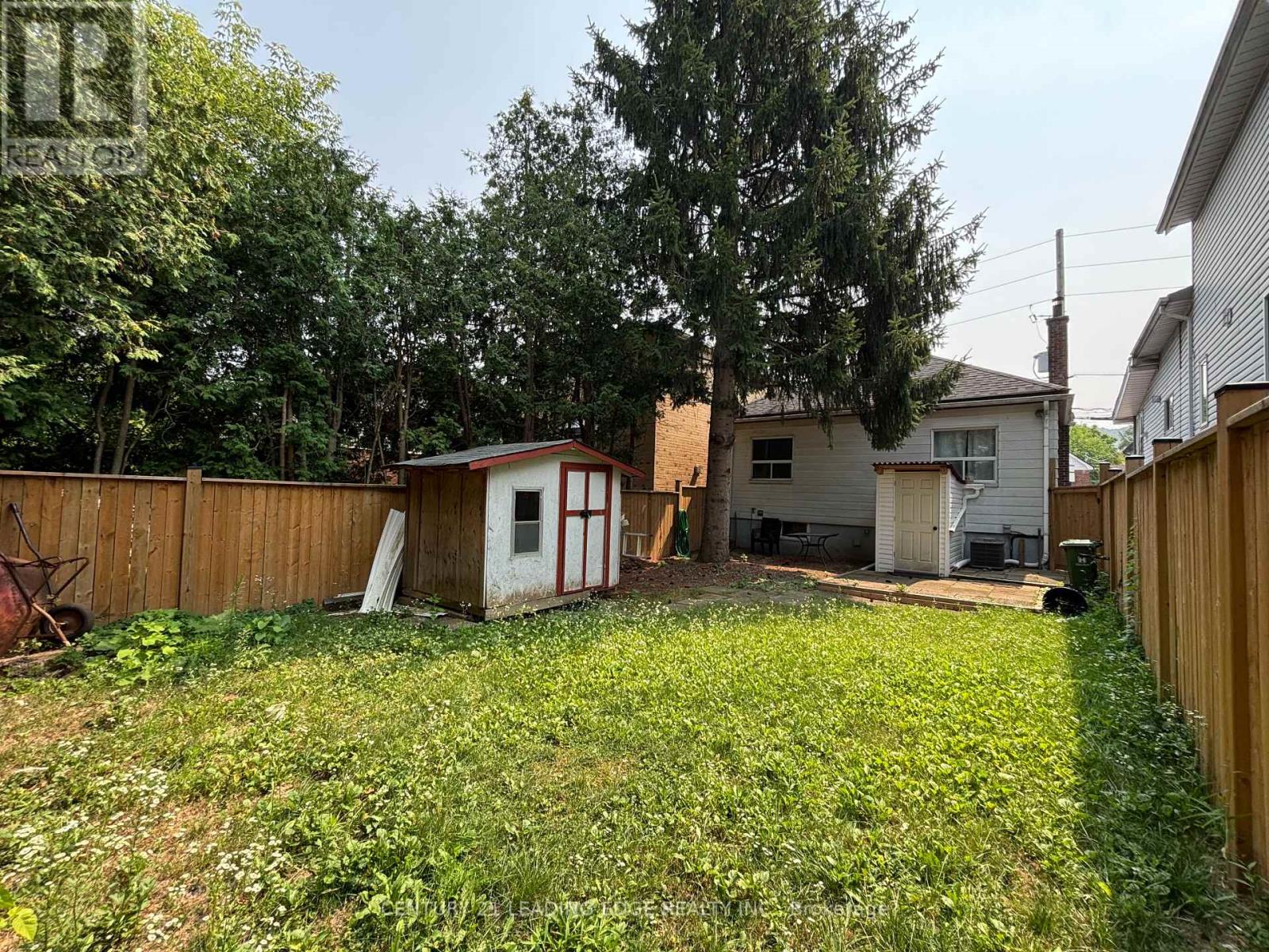 106 Whitney Avenue, Hamilton, Ontario  L8S 2G5 - Photo 35 - X12064380