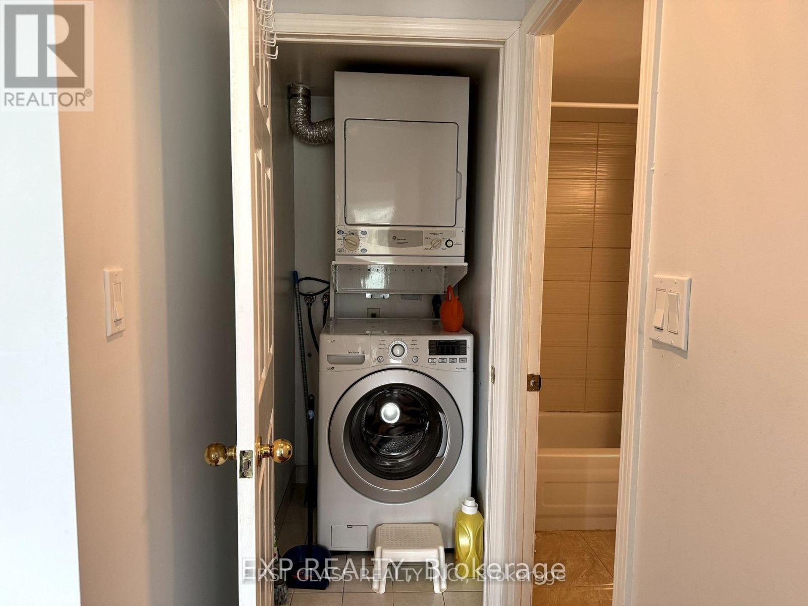 301 - 51 Baffin Crescent, Richmond Hill (Langstaff), Ontario  L4B 4P6 - Photo 15 - N12345645