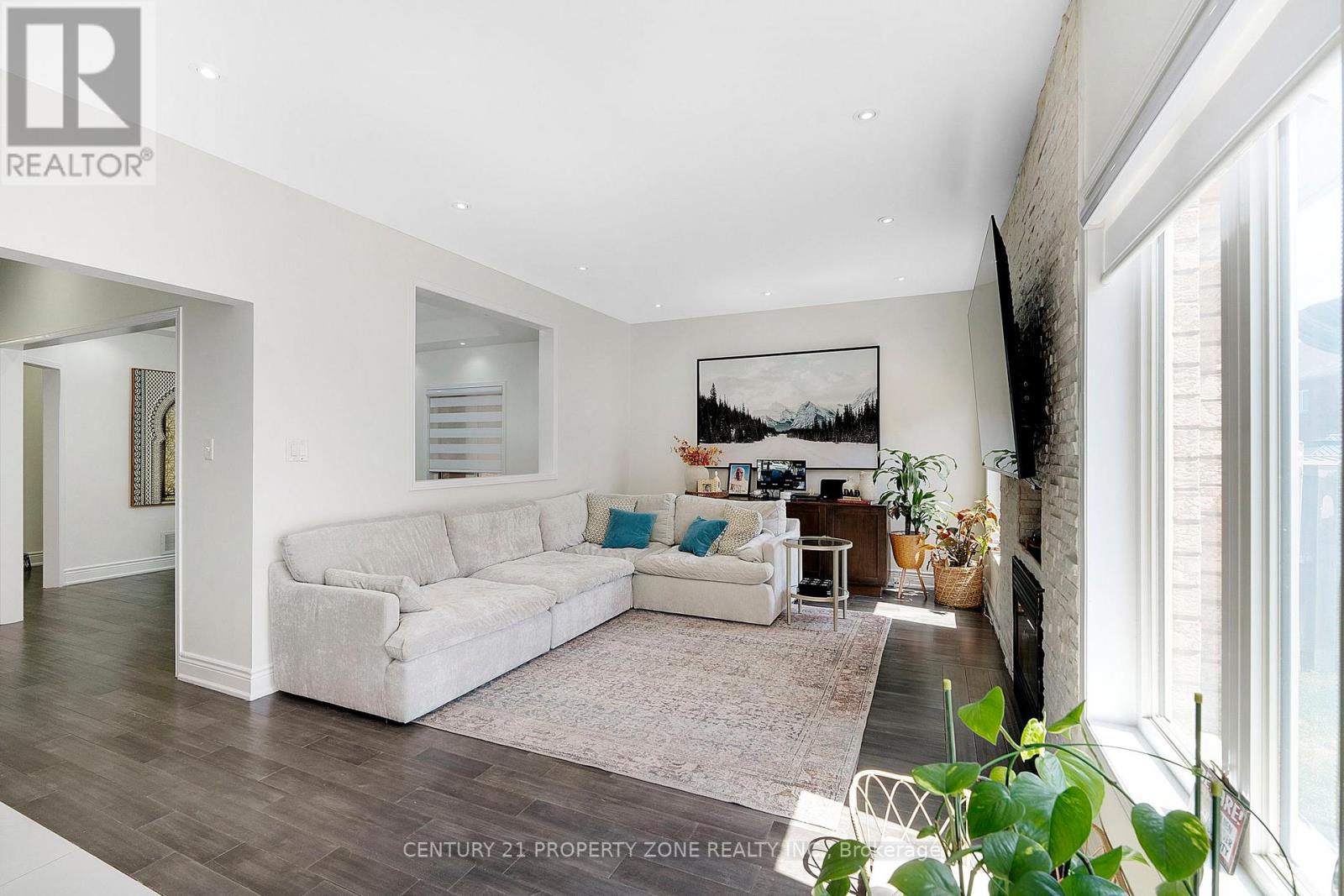 Property at 12 LEDGEROCK ROAD image 4