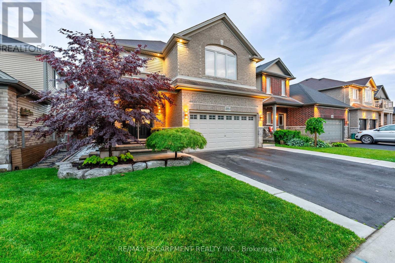 4884 Allan Court, Lincoln (Beamsville), Ontario  L3J 1M3 - Photo 3 - X12345612