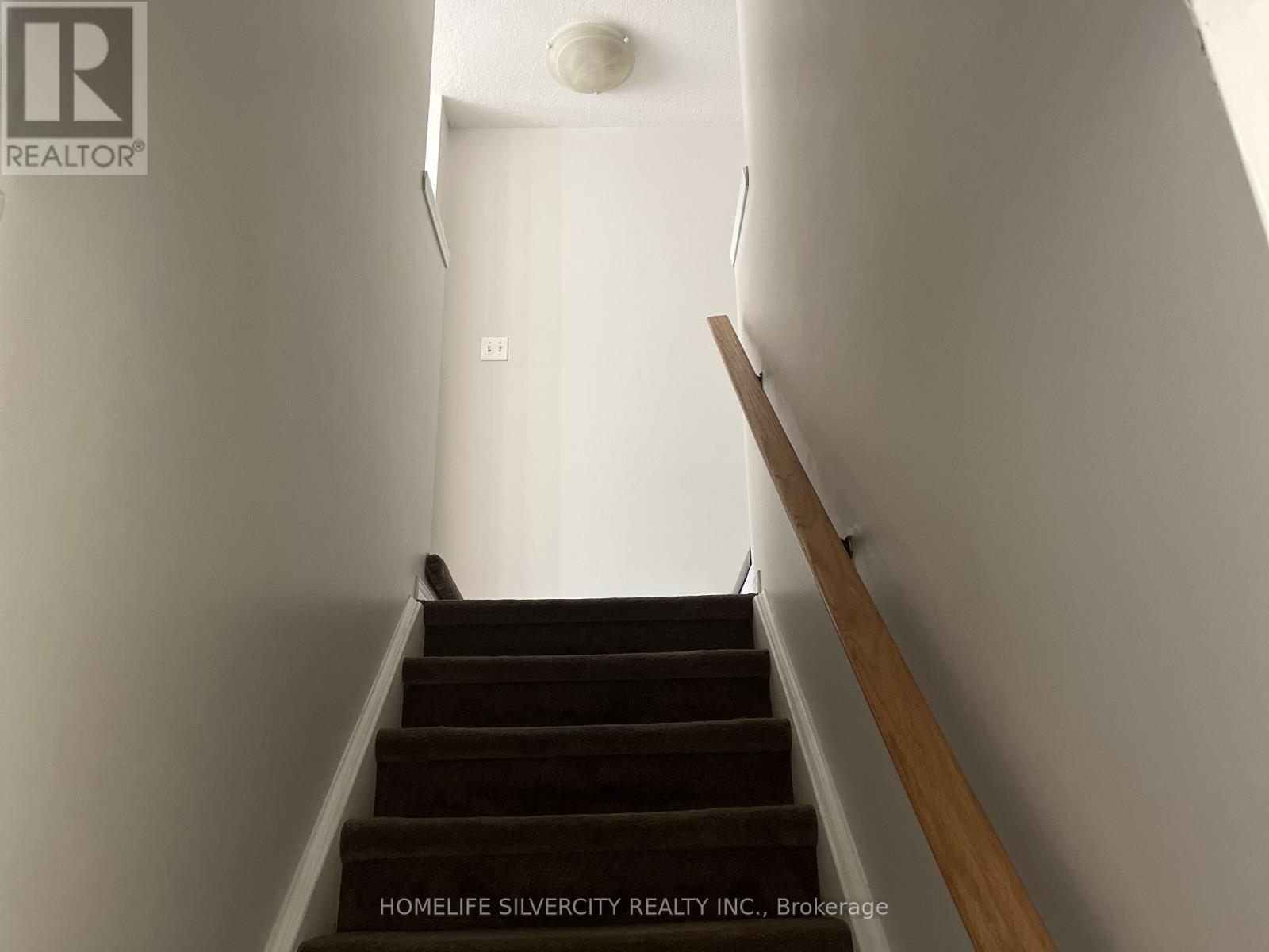 B10 - 155 Highland Crescent, Kitchener, Ontario  N2M 0A1 - Photo 3 - X12345614