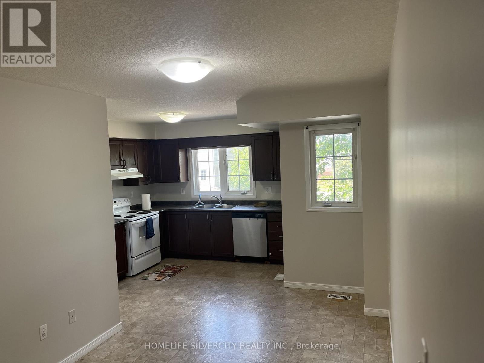 B10 - 155 Highland Crescent, Kitchener, Ontario  N2M 0A1 - Photo 4 - X12345614