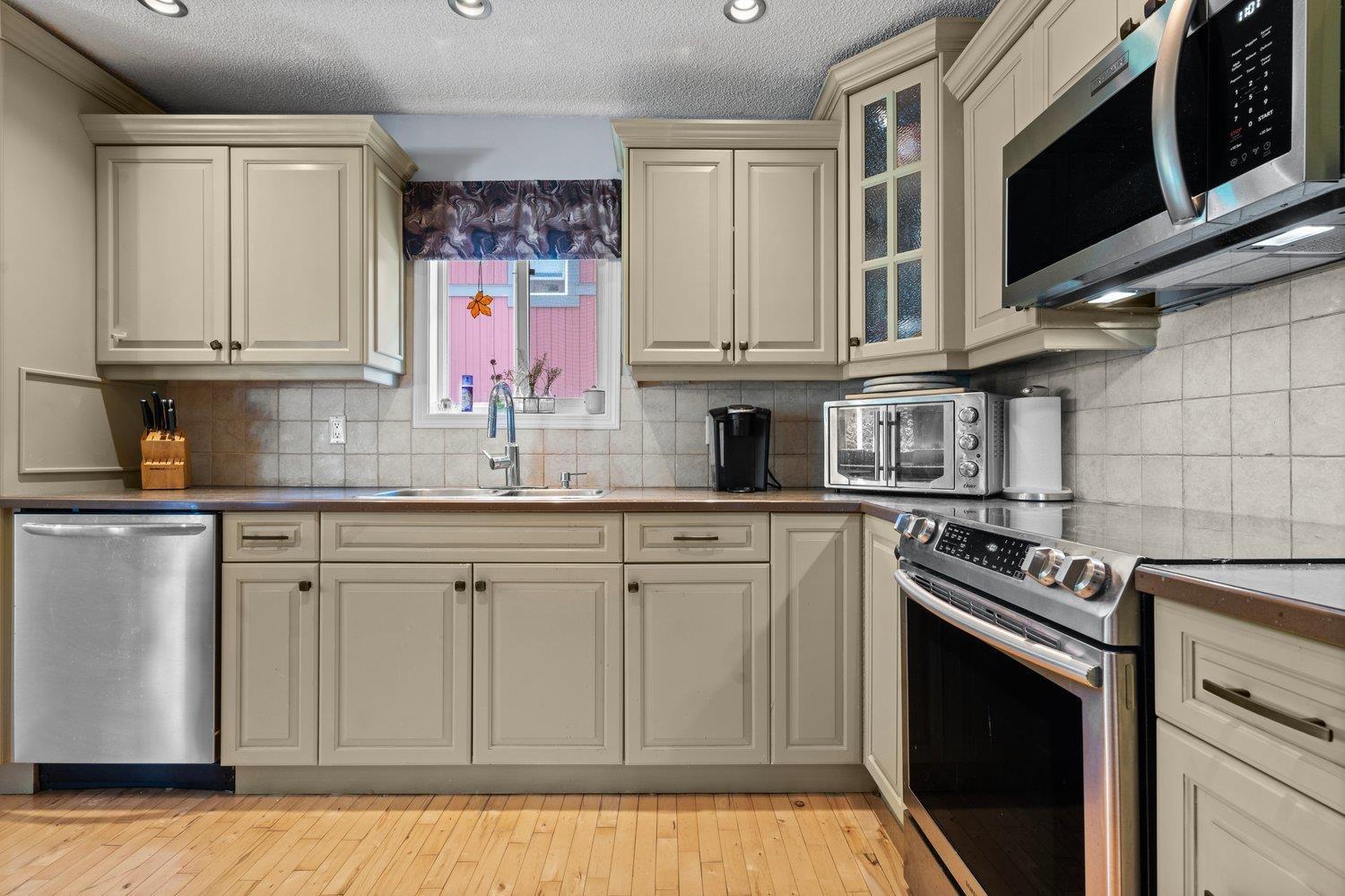 45605 Worthington Place, Sardis West Vedder, Chilliwack, British Columbia  V2R 1N6 - Photo 6 - R3037157