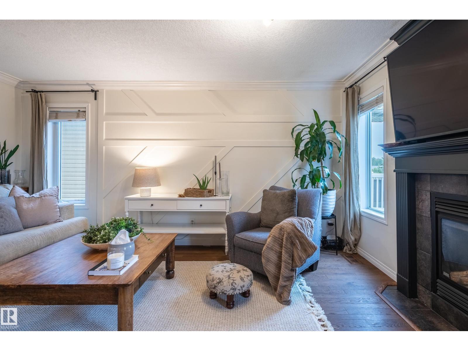 Property at 37 GRAYRIDGE CR image 3