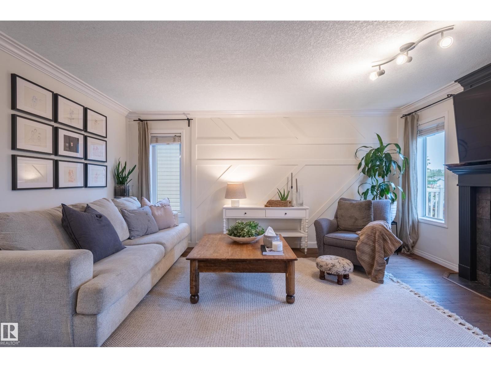 Property at 37 GRAYRIDGE CR image 5