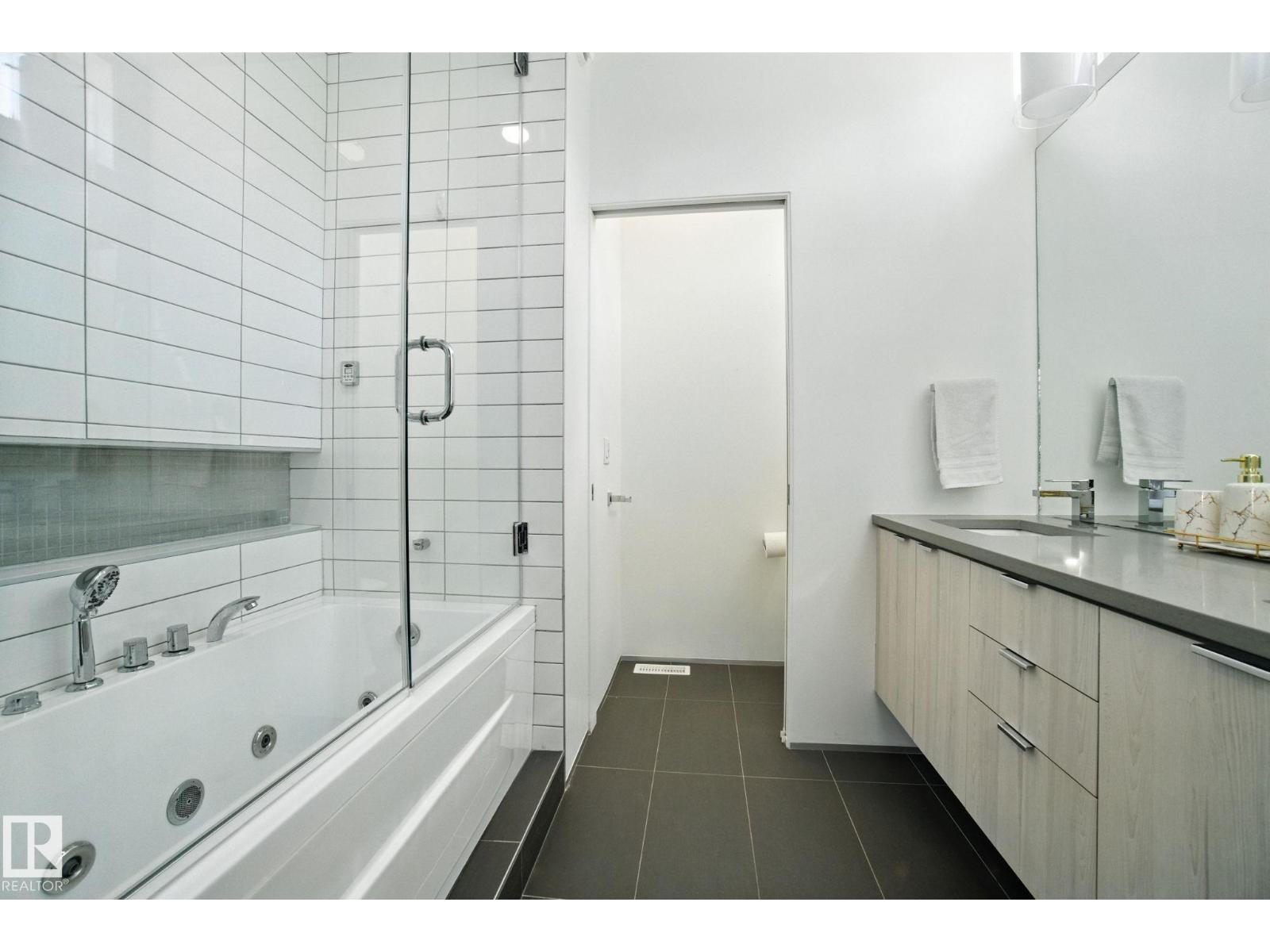 10626 127 St Nw, Edmonton, Alberta  T5N 1W1 - Photo 37 - E4452886