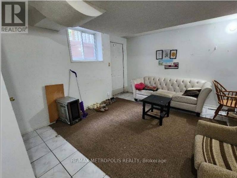 Property at 18 ACME CRESCENT image 4