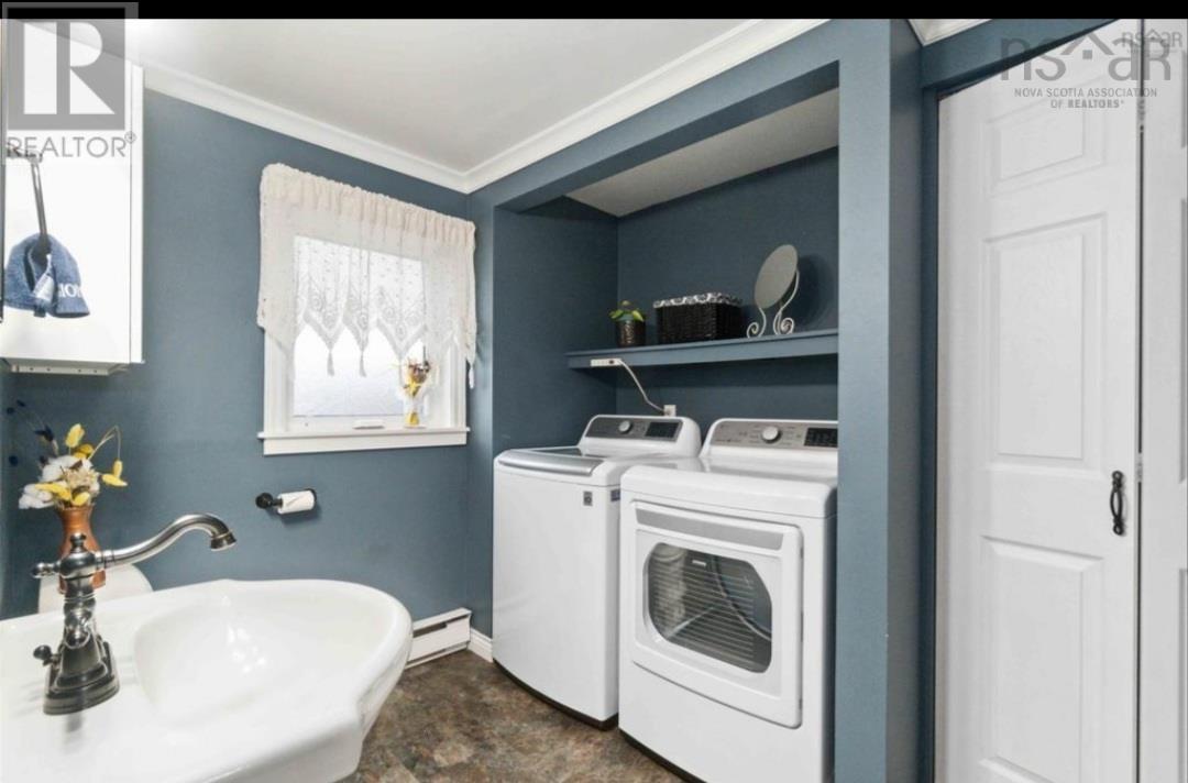 40 Hornes Road, Eastern Passage, Nova Scotia  B3G 1A5 - Photo 6 - 202508292