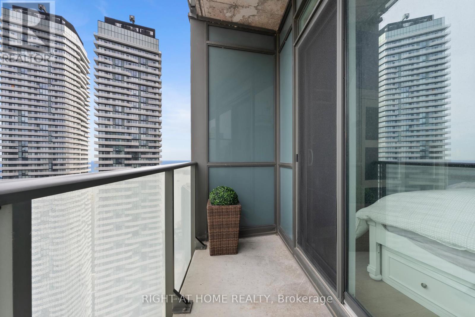 5104 - 65 Bremner Boulevard, Toronto, Ontario  M5J 0A7 - Photo 26 - C12345678