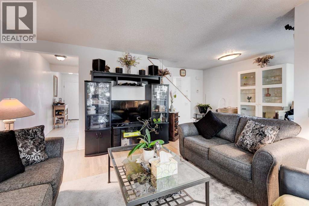 Property at 110, 2300 Oakmoor Drive SW image 4