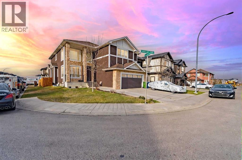 Property at 150 Saddlelake Grove NE image 2