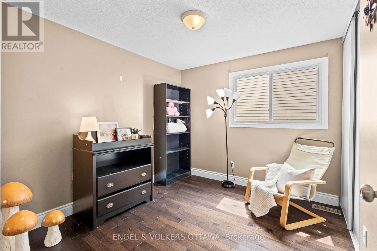 42 Henfield Avenue, Ottawa, Ontario  K2J 1J8 - Photo 19 - X12345719