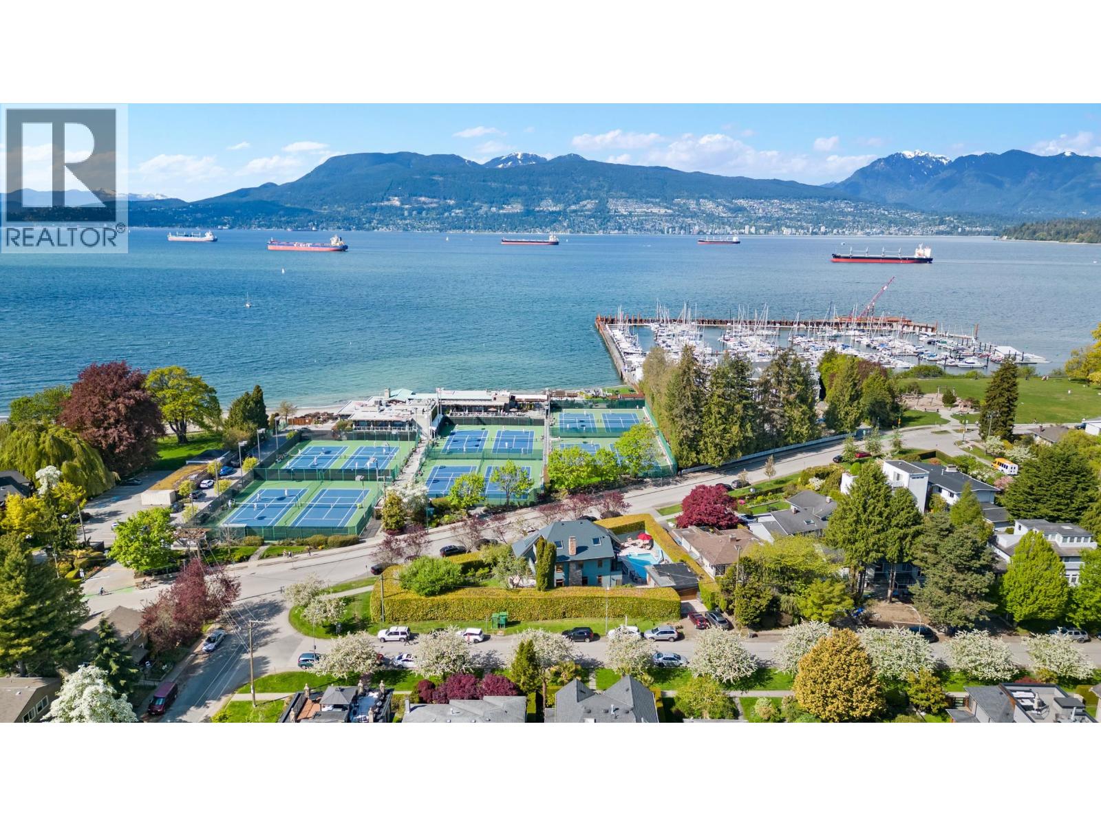 3850 Point Grey Road, Vancouver, British Columbia  V6R 1B4 - Photo 2 - R3037404