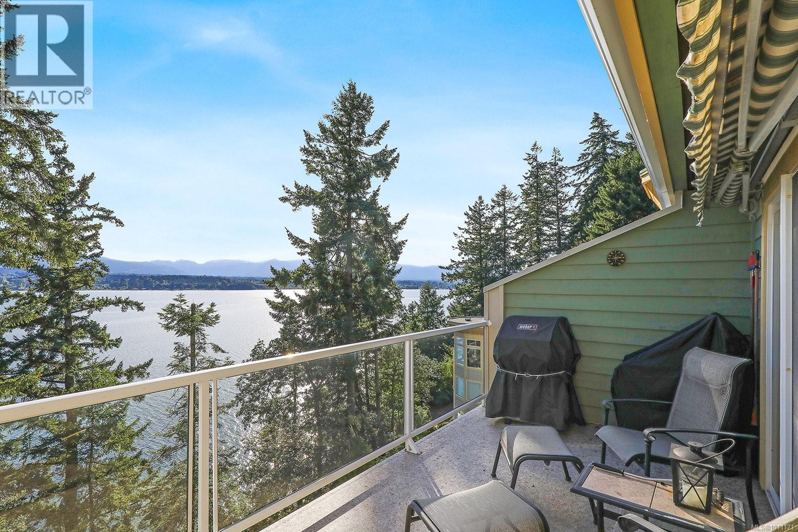 206 2275 Comox Ave, Comox, British Columbia