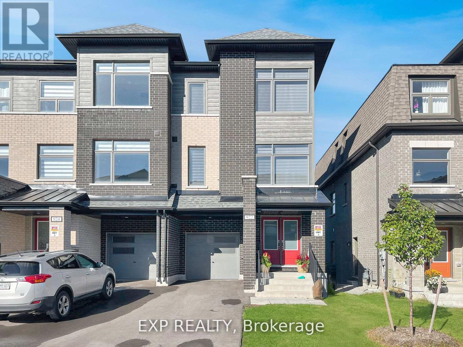 922 Isaac Phillips Way, Newmarket (Summerhill Estates), Ontario  L3X 2Y8 - Photo 12 - N12345715
