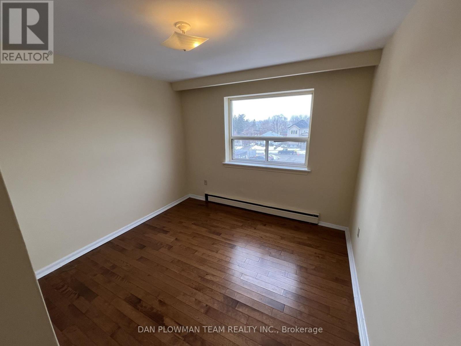 303 - 170 Park Road S, Oshawa, Ontario  L1J 4H2 - Photo 8 - E12345752