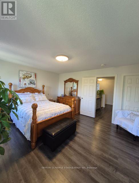 71 Riverwalk Drive N, Hamilton, Ontario  L0R 2H1 - Photo 39 - X12343215