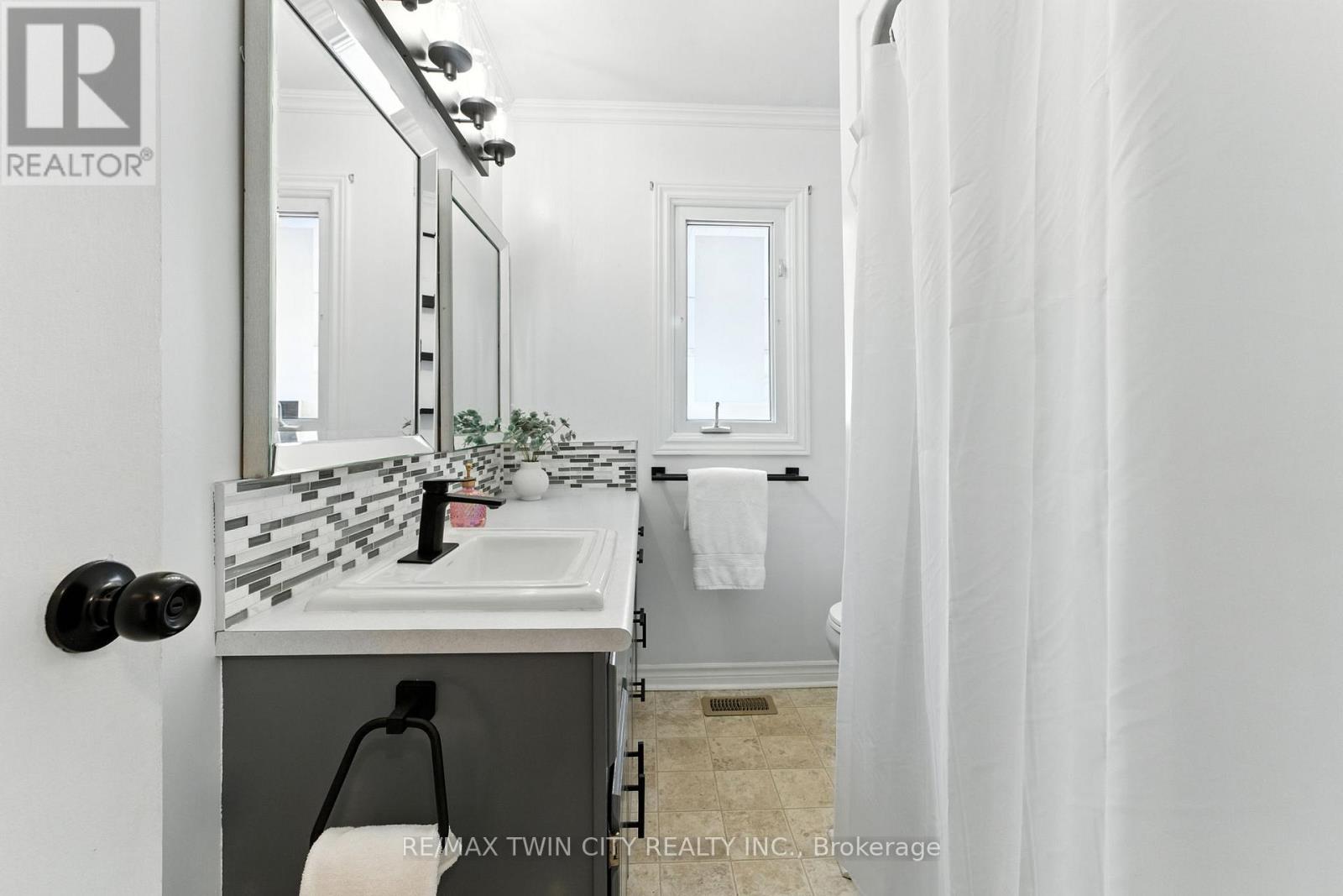 69 King Street, Brant (Burford), Ontario  N0E 1A0 - Photo 22 - X12345763