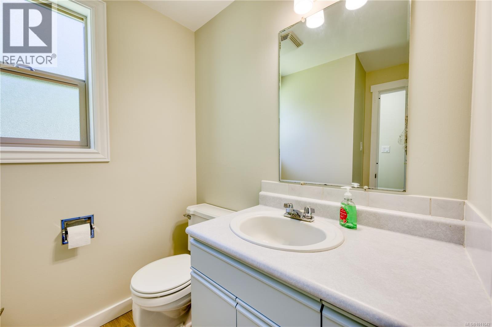 306 Haida Ave, Port Alice, British Columbia  V0N 2N0 - Photo 15 - 1011042