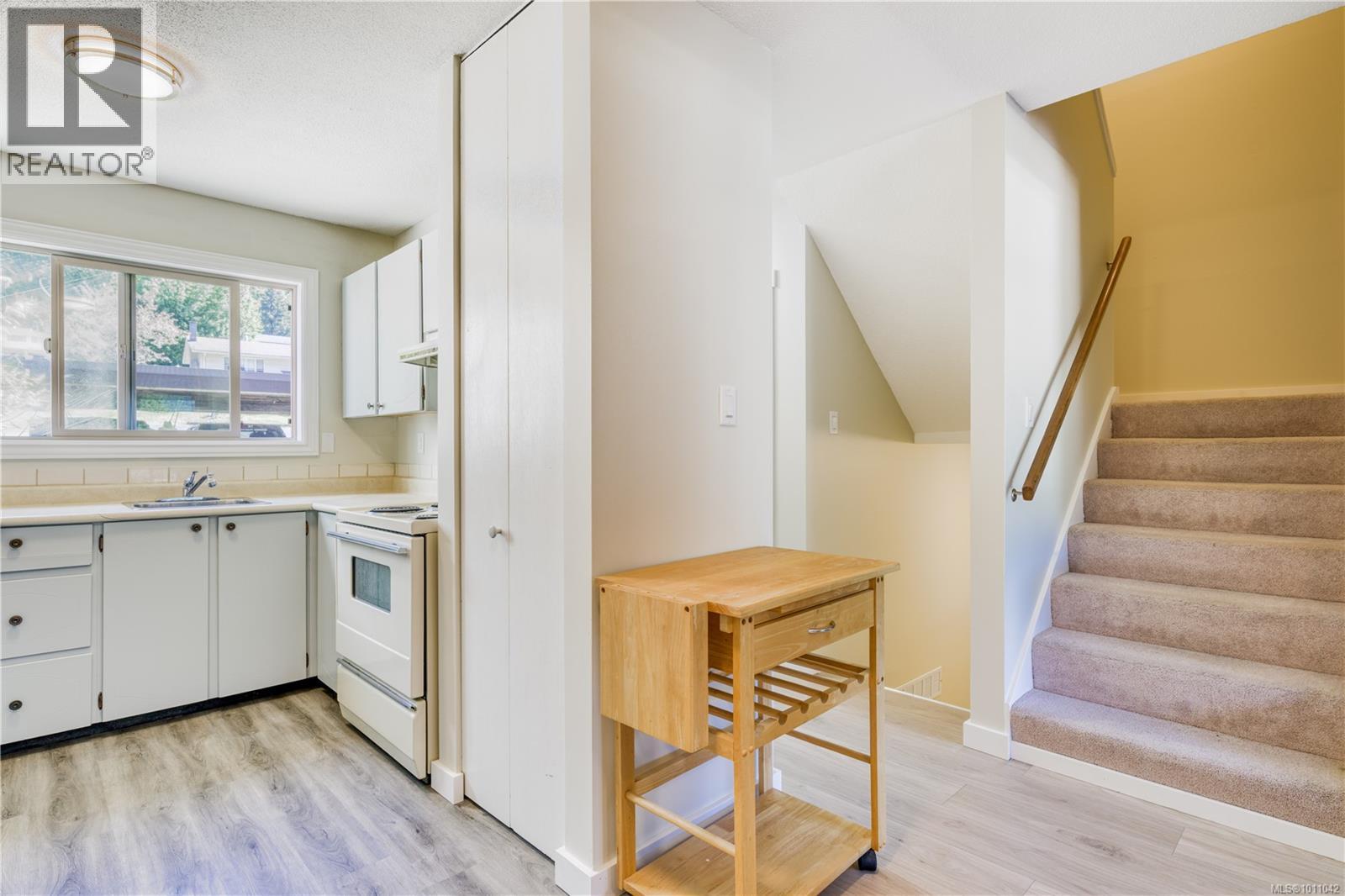 306 Haida Ave, Port Alice, British Columbia  V0N 2N0 - Photo 4 - 1011042