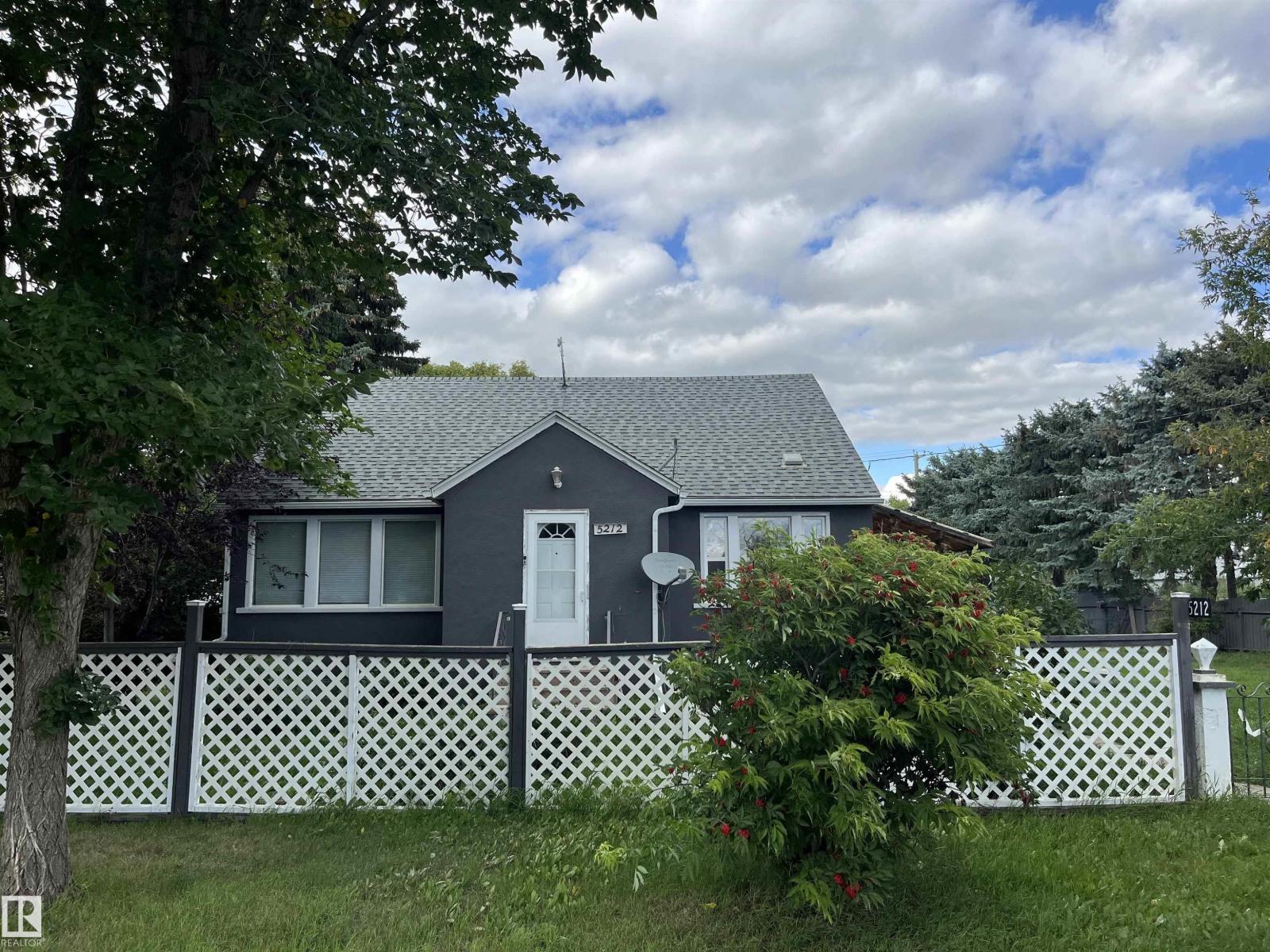 5212 52 AV, Viking, Alberta
