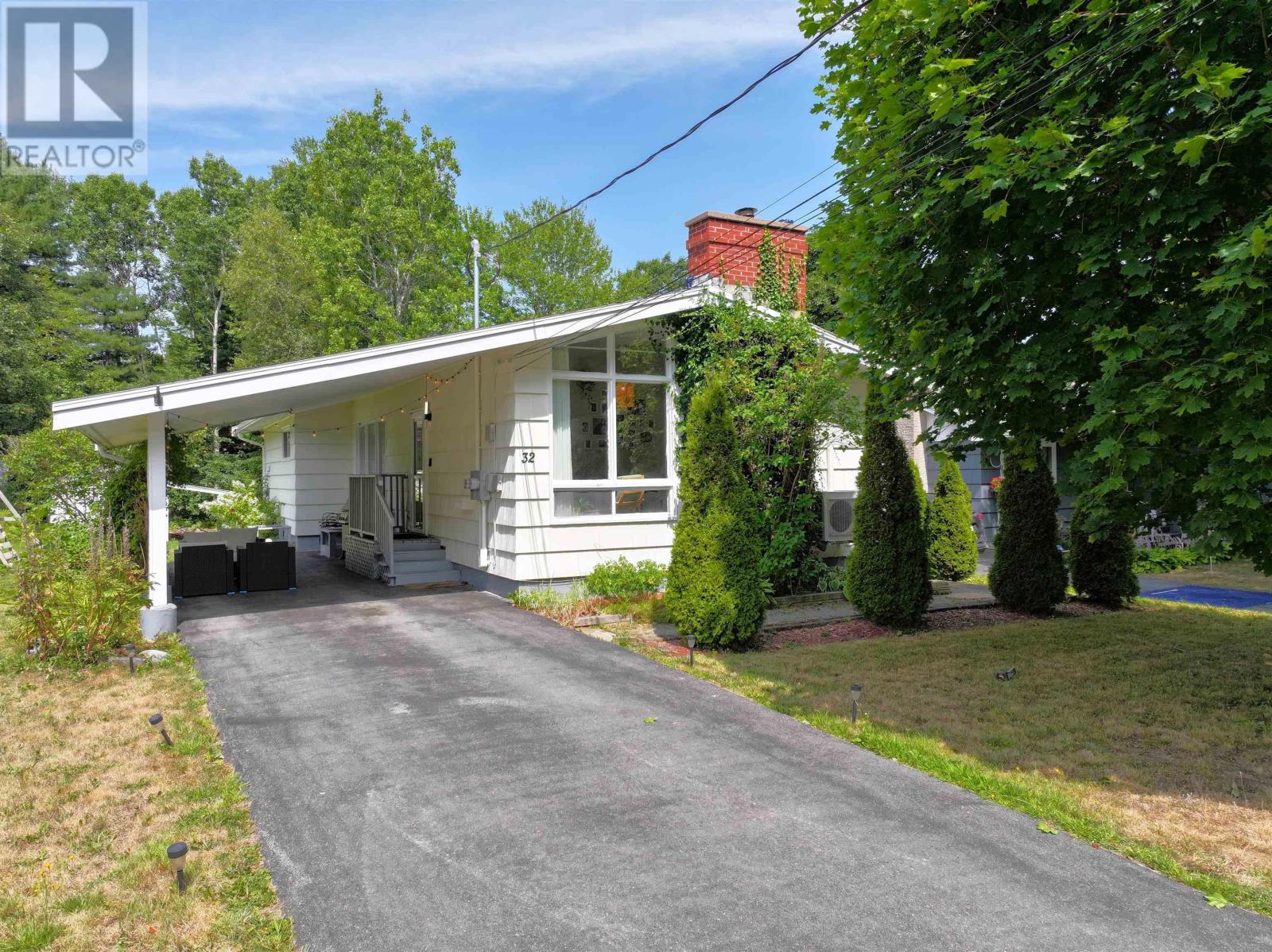 32 Murray Drive, Bridgewater, Nova Scotia  B4V 2M7 - Photo 4 - 202520249