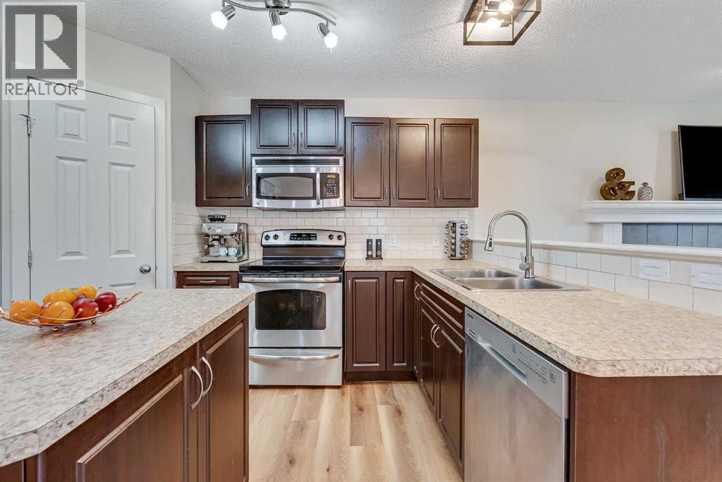 Property at 164 Copperstone Gardens SE image 5